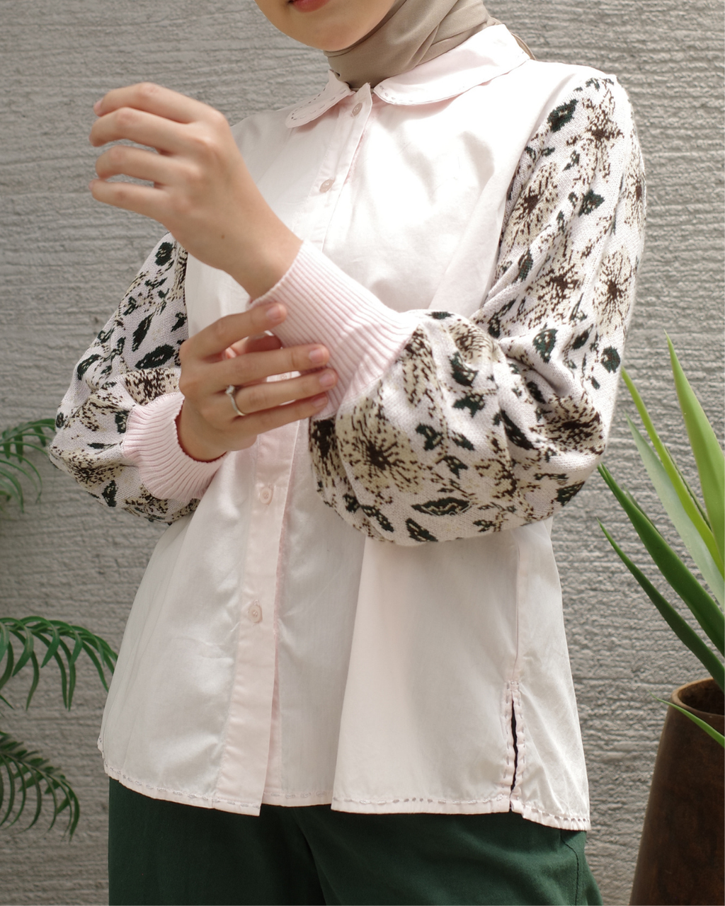 Celosia Sekar Top Knit Sleeve